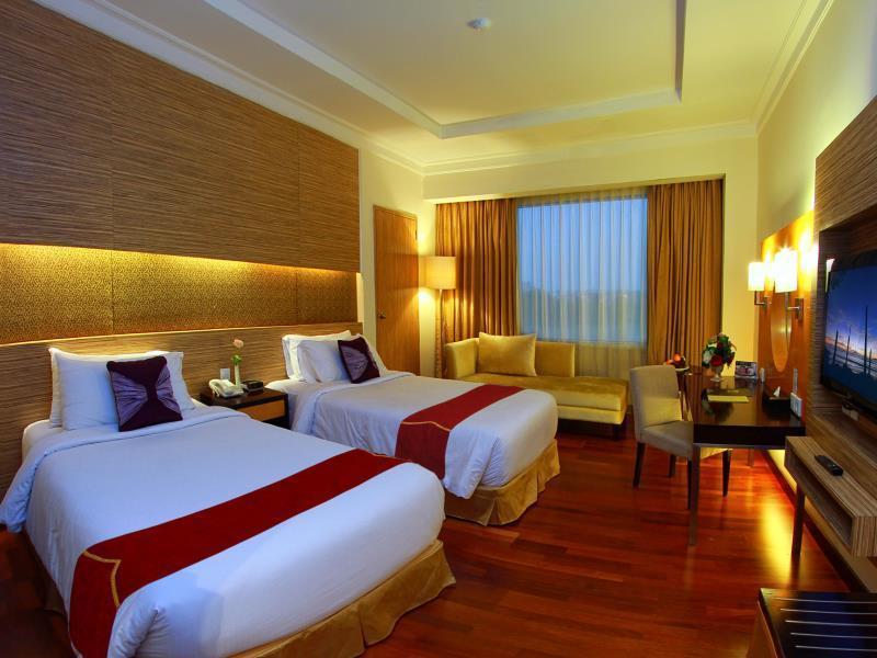 Premier Basko Hotel Padang  Dış mekan fotoğraf