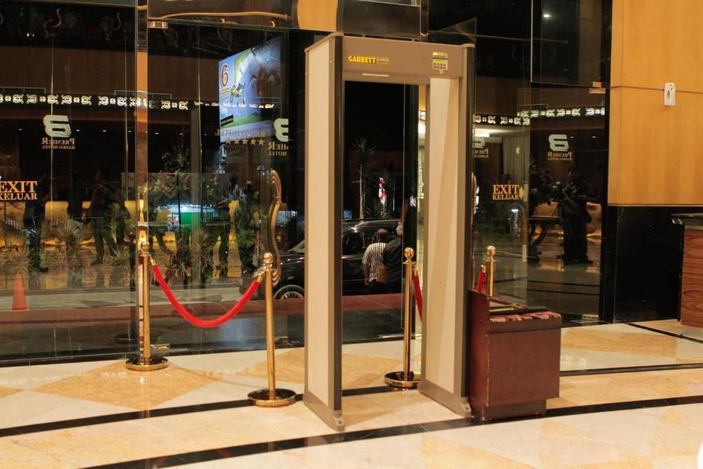 Premier Basko Hotel Padang  Dış mekan fotoğraf