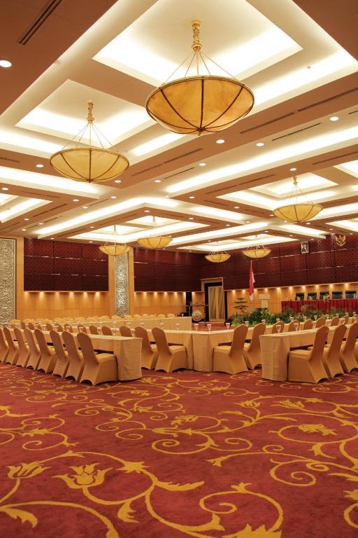 Premier Basko Hotel Padang  Dış mekan fotoğraf