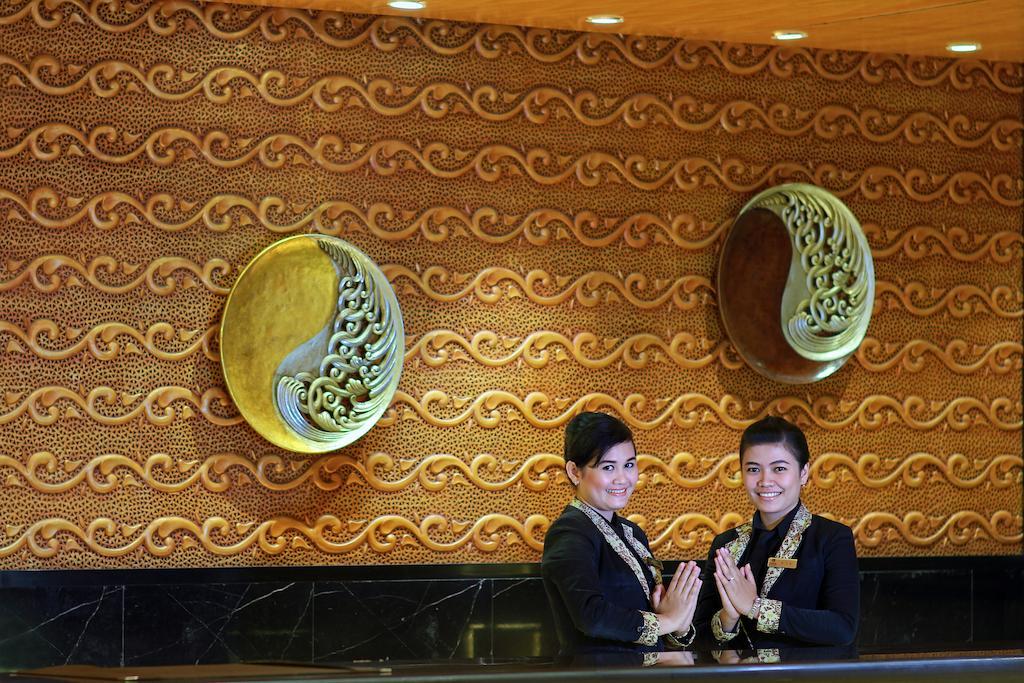 Premier Basko Hotel Padang  Dış mekan fotoğraf